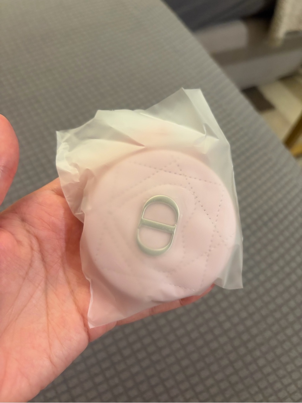 Dior Quilted Pink Compact Case - Picture 2 of 4